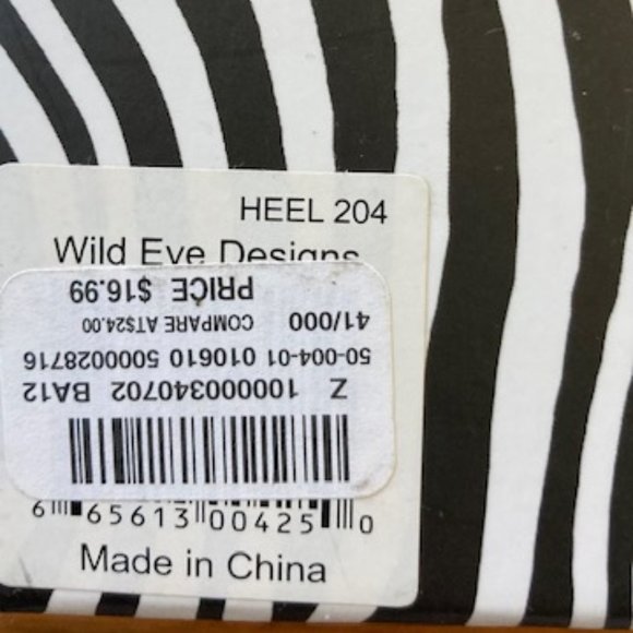 Wild Eye Designs High Heel Cake Server - Picture 11 of 12